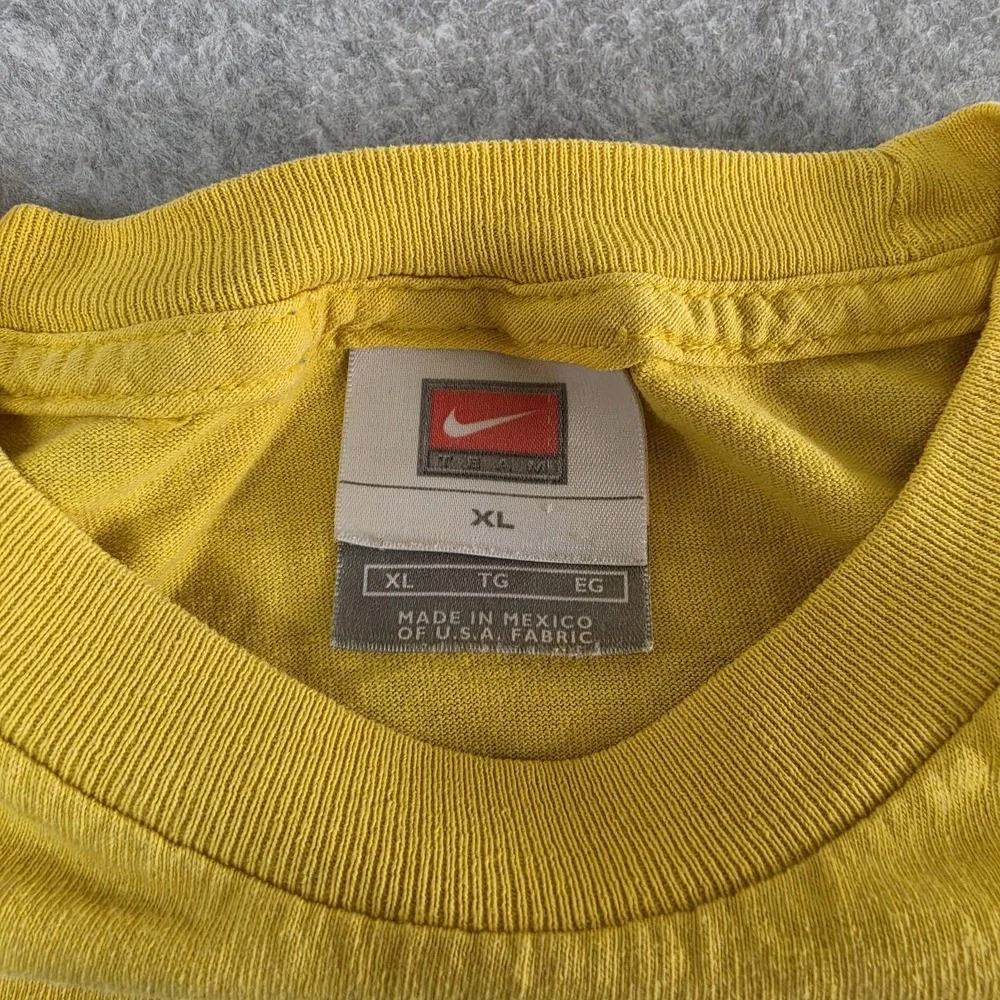 Vintage Y2K Nike Swoosh Michigan Football Yellow XL Sports Nike Team Tag NCAA‎
